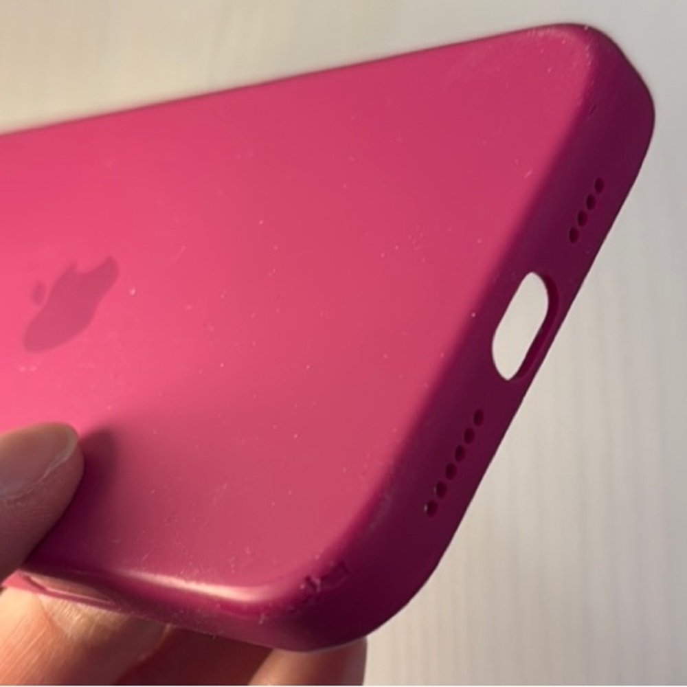 iPhone 16 Pro Max Silicone Case Fuchsia - Picture 6 of 8